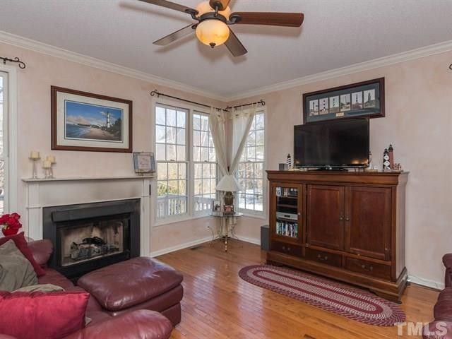 105 Elk River Ct, Mebane, NC 27302