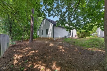 105 Ellsworth Pl, Cary, NC 27511