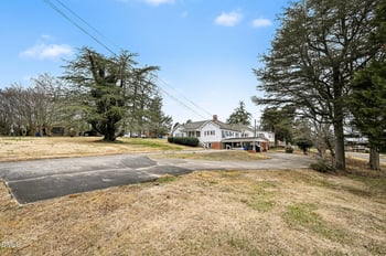 105 Elm St, Haw River, NC 27258