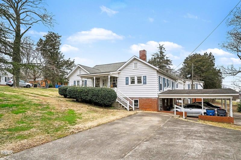 105 Elm St, Haw River, NC 27258