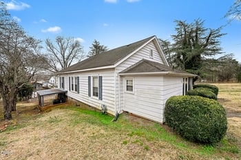 105 Elm St, Haw River, NC 27258