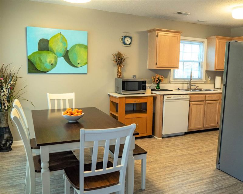 105 Emerald Glade Ct, Garner, NC 27529