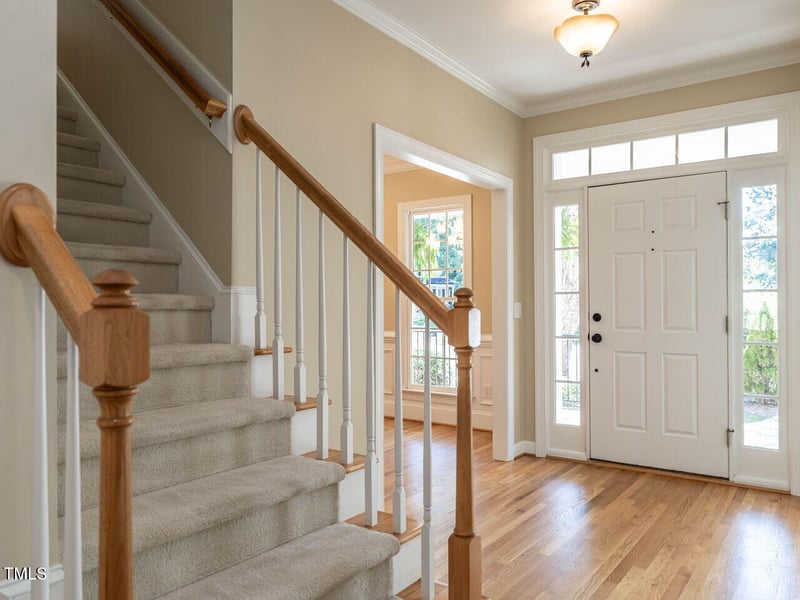 105 Erlwood Ct, Apex, NC 27502