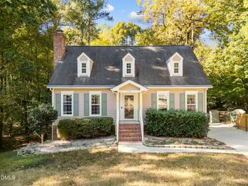 105 Fawn Ct, Cary, NC 27513