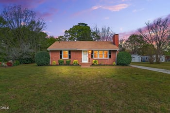 105 Forest Dr, Goldsboro, NC 27534