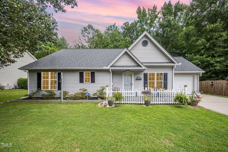 105 Fox Den Ct, Cary, NC 27513