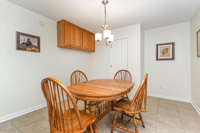 105 Fox Den Ct, Cary, NC 27513