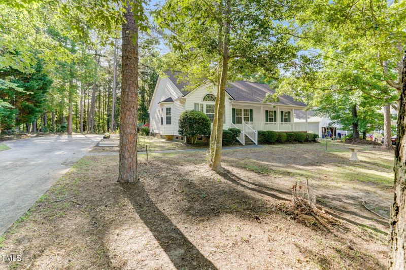 105 Foxglove Dr, Garner, NC 27529
