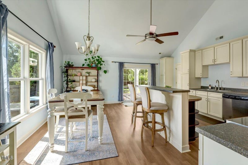 105 Franklin St, Youngsville, NC 27596