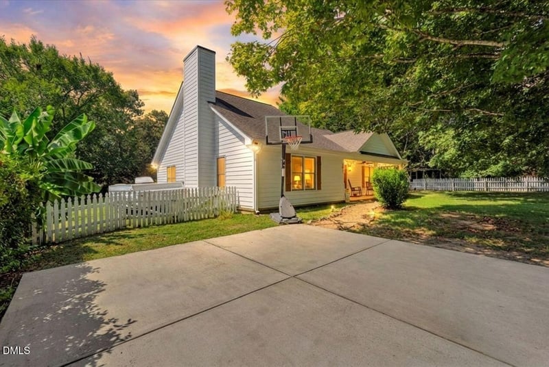 105 Franklin St, Youngsville, NC 27596