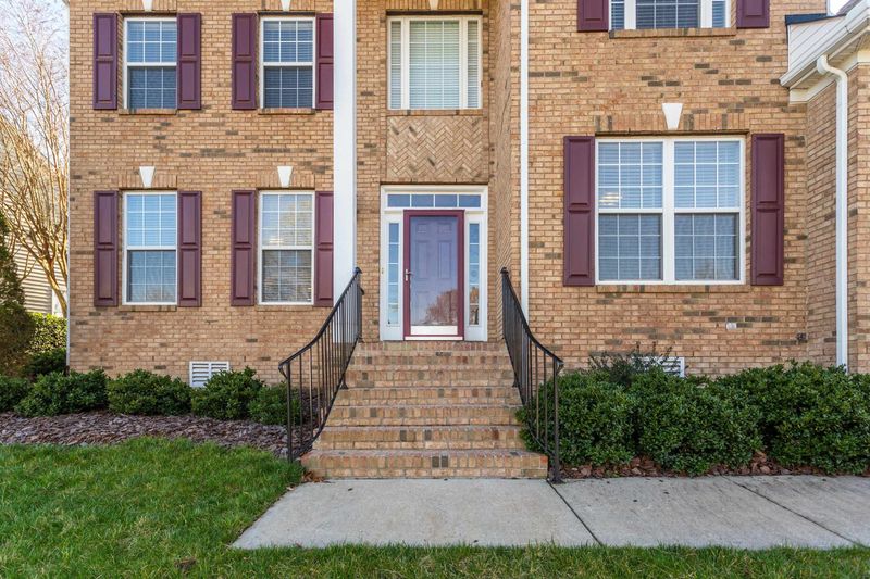 105 Gingergate Dr, Cary, NC 27519