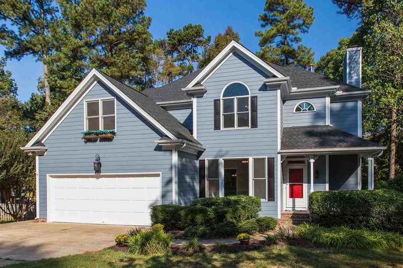 105 Goldenrod Dr, Cary, NC 27513