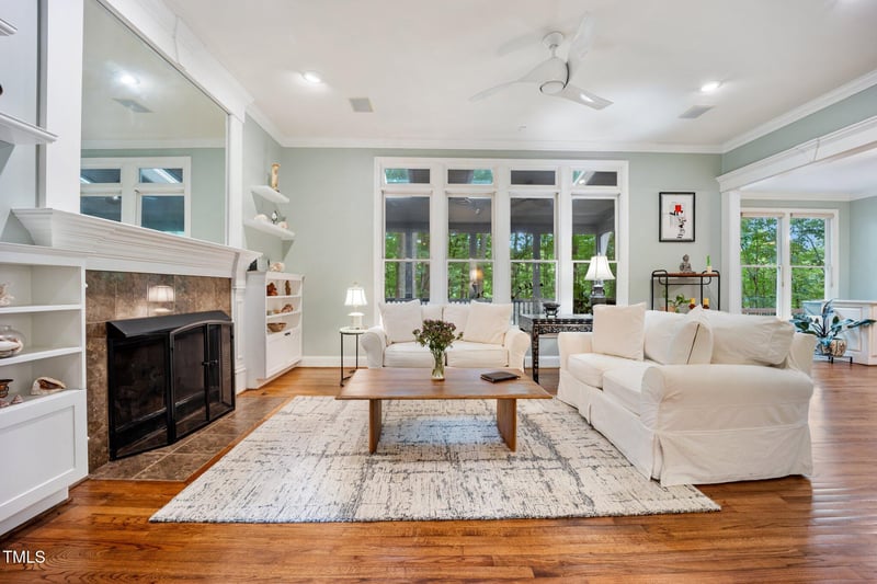 105 Gorge Ct, Cary, NC 27518
