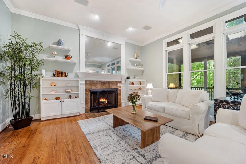 105 Gorge Ct, Cary, NC 27518