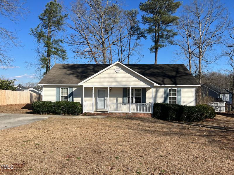 105 Gracie Ln, Clayton, NC 27520