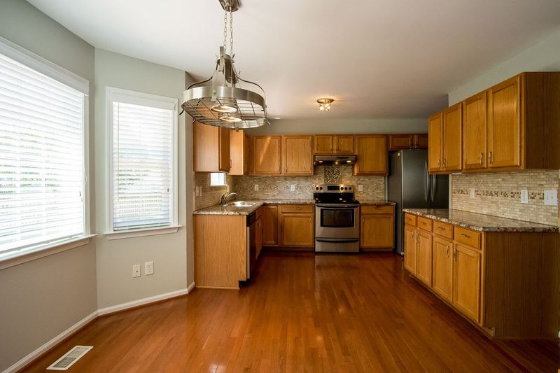 105 Grassy Valley Rd, Holly Springs, NC 27540