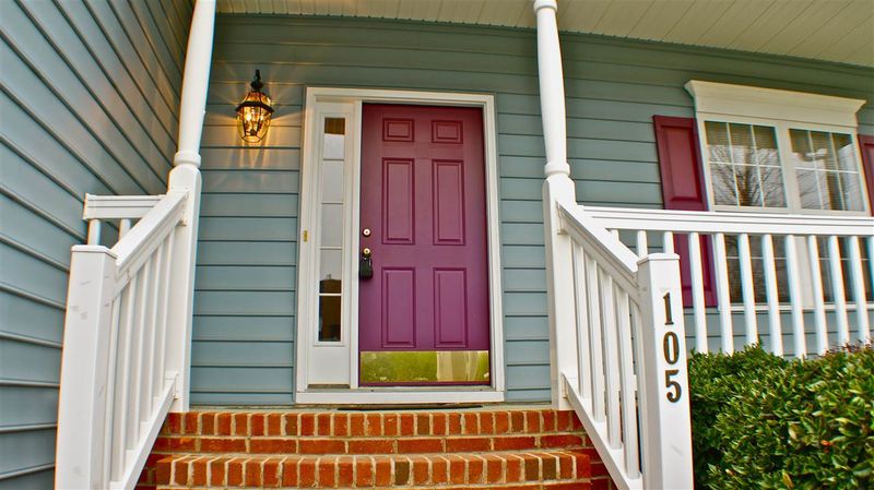 105 Green Meadow Ct, Pittsboro, NC 27312
