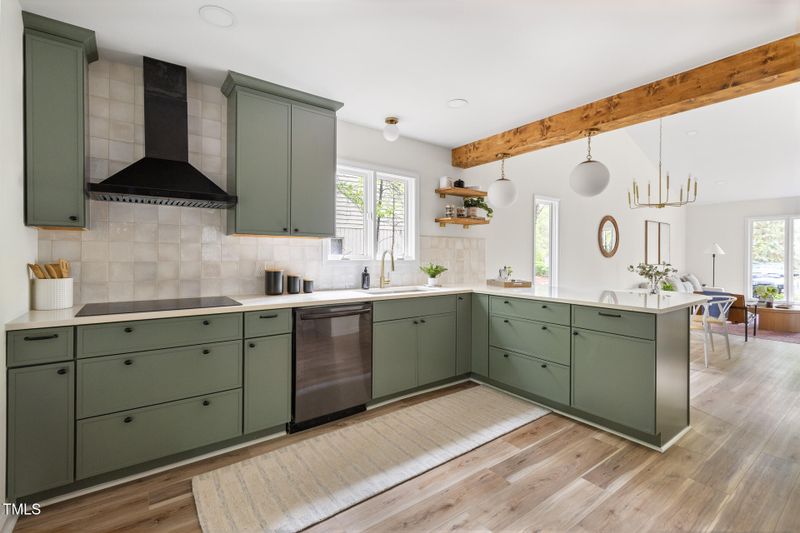 105 Greenmeadow Ln, Chapel Hill, NC 27514
