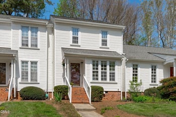 105 Greenmont Ln, Cary, NC 27511