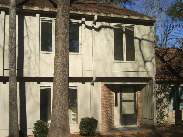 105 Gristmill Ln, Chapel Hill, NC 27514