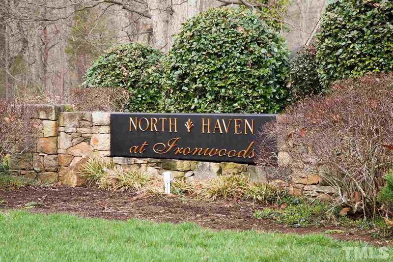 105 Haven Dr, Chapel Hill, NC 27516