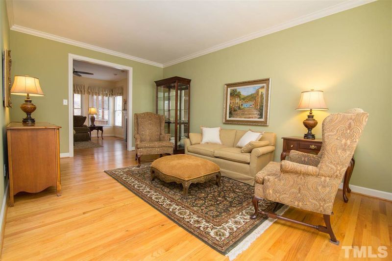 105 Haven Dr, Chapel Hill, NC 27516