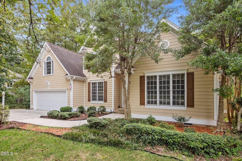 105 Headlands Ln, Cary, NC 27518