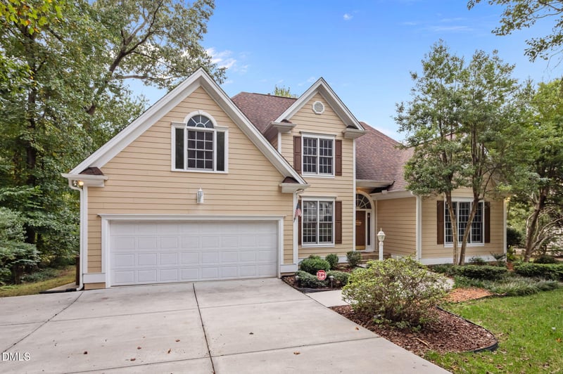 105 Headlands Ln, Cary, NC 27518