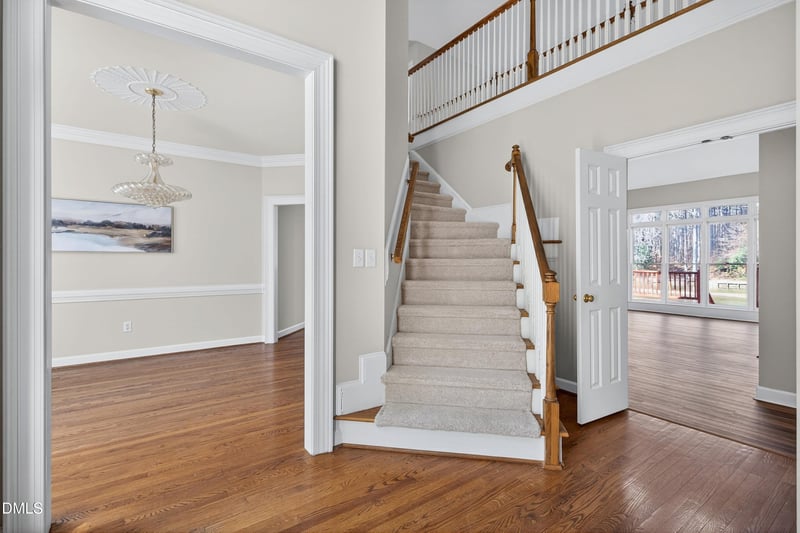 105 Headlands Ln, Cary, NC 27518