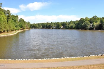 105 Headlands Ln, Cary, NC 27518