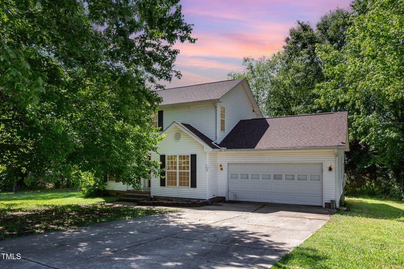 105 Hiddenwood Ct, Garner, NC 27529