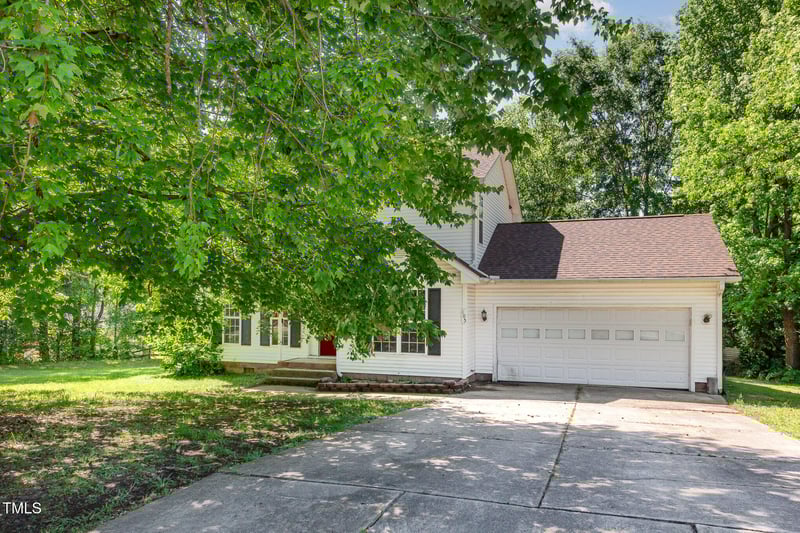 105 Hiddenwood Ct, Garner, NC 27529