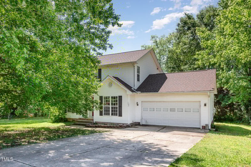 105 Hiddenwood Ct, Garner, NC 27529