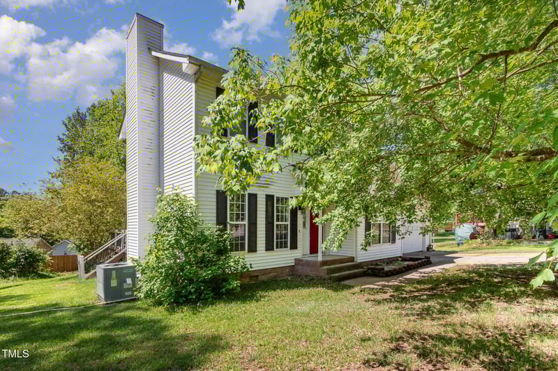 105 Hiddenwood Ct, Garner, NC 27529