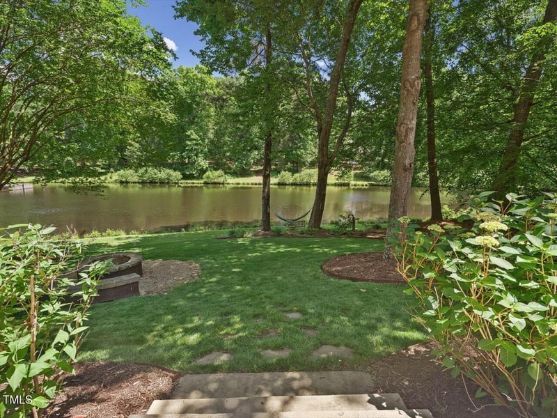 105 Highlands Lake Dr, Cary, NC 27518