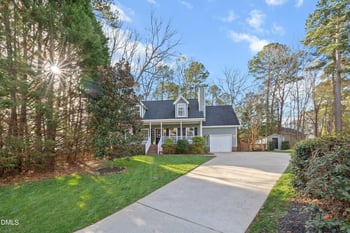 105 Hollowed Ct, Holly Springs, NC 27540