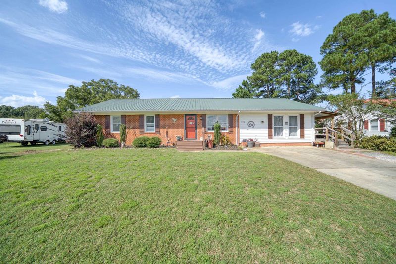 105 Holly Ave, Dunn, NC 28334