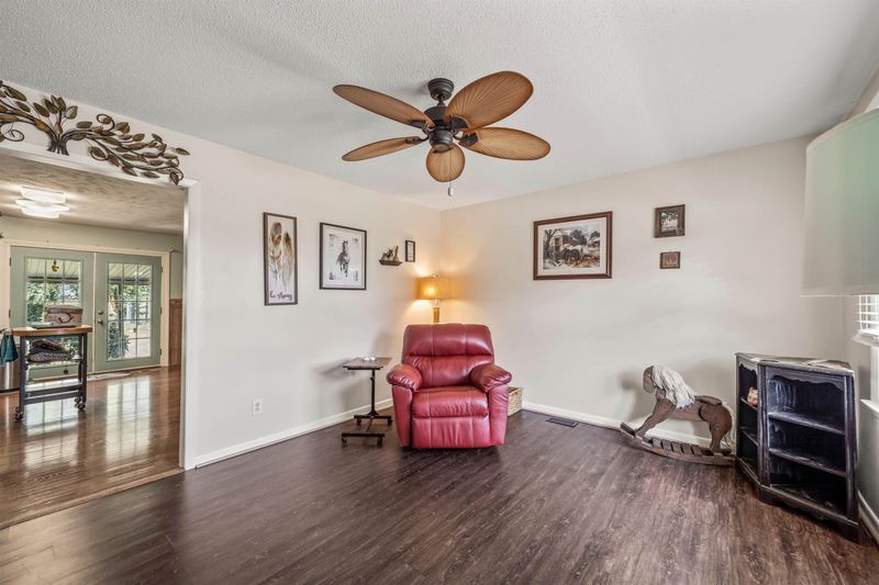 105 Holly Ave, Dunn, NC 28334
