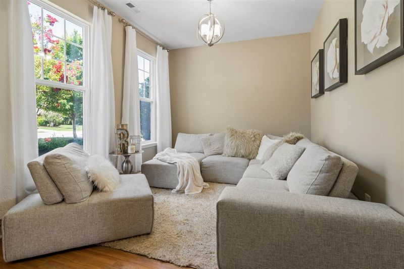 105 Holly Blossom Dr, Durham, NC 27703