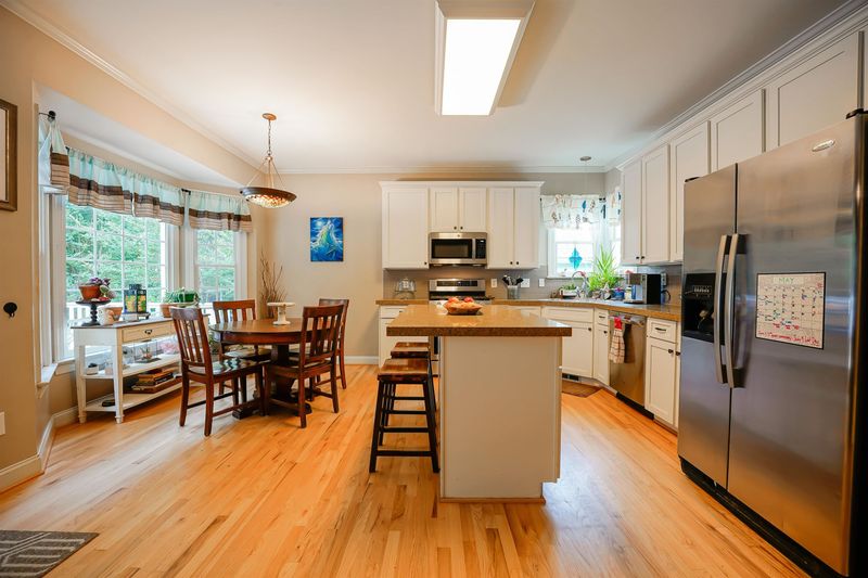 105 Holly Park Dr, Holly Springs, NC 27540