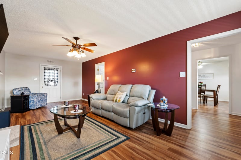 105 Huckleberry Ct, Willow Springs, NC 27592
