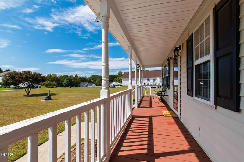 105 Huckleberry Ct, Willow Springs, NC 27592