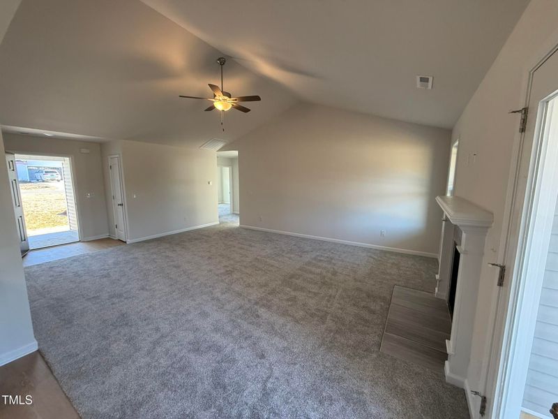 105 Hydrangea Ln, Benson, NC 27504