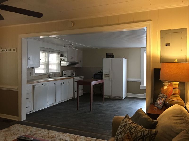 105 E J St, Erwin, NC 28339