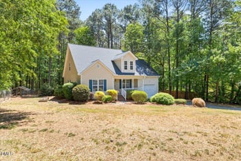 105 Jared Dr, Fuquay Varina, NC 27526