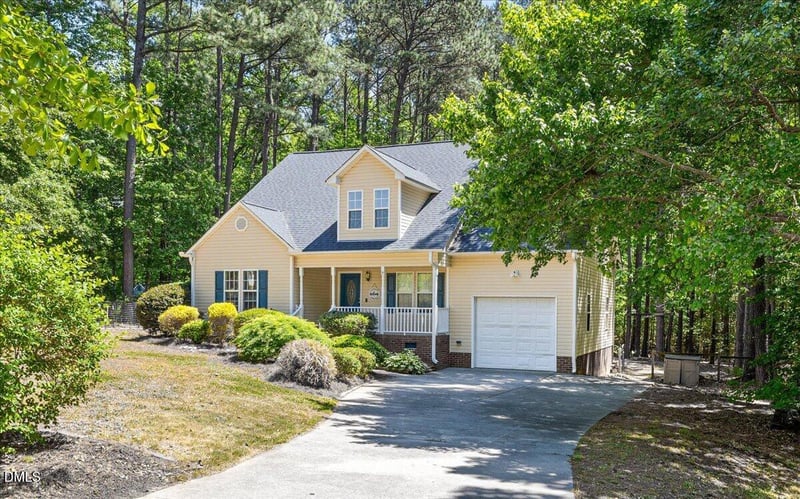 105 Jared Dr, Fuquay Varina, NC 27526