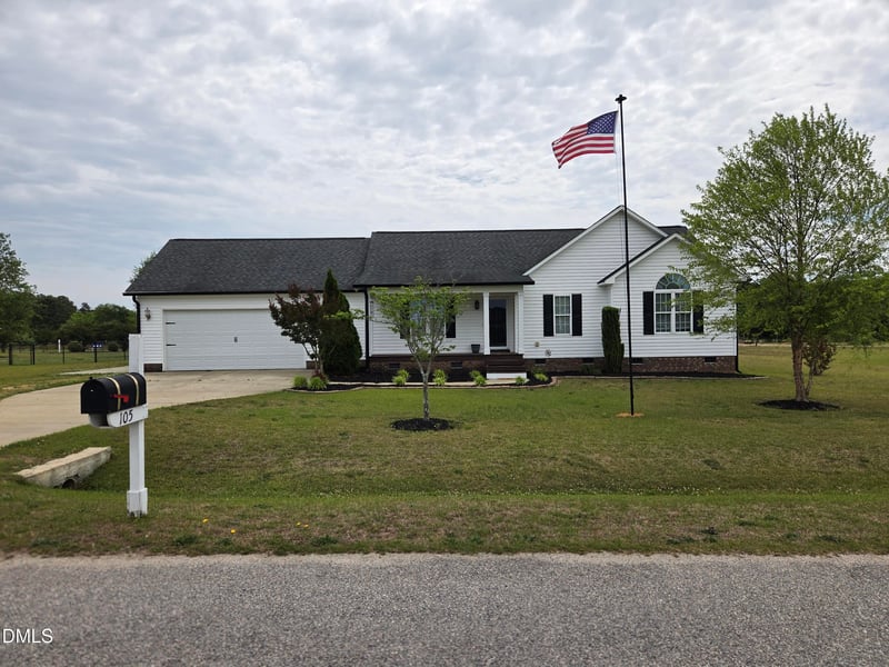 105 Jj Dr, Benson, NC 27504