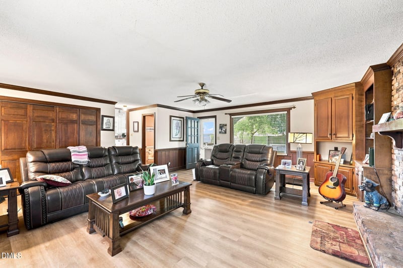 105 Jones Dr, Dunn, NC 28334