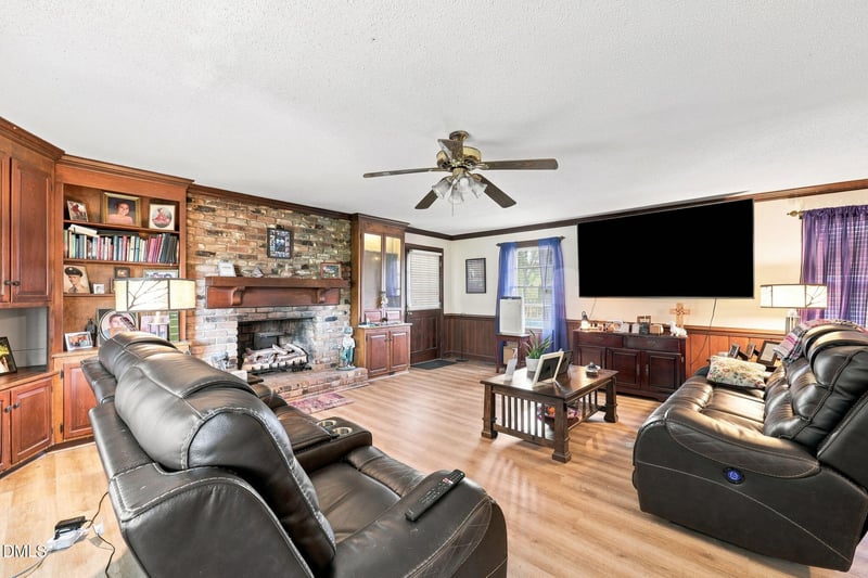 105 Jones Dr, Dunn, NC 28334