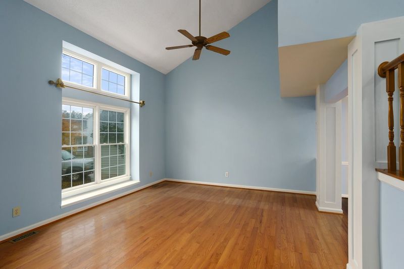 105 Joust Ct, Cary, NC 27513